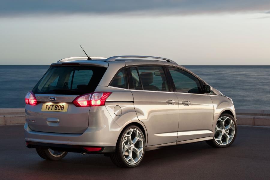  Ford Grand C-Max 2010 года  (фото 22 из 56)